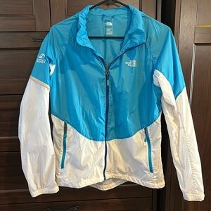 The North Face Ultralight Windbreaker Jacket, Small